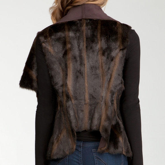 BEBE Faux Fur Reversible Vest Size S Dark Brown - Picture 3 of 5